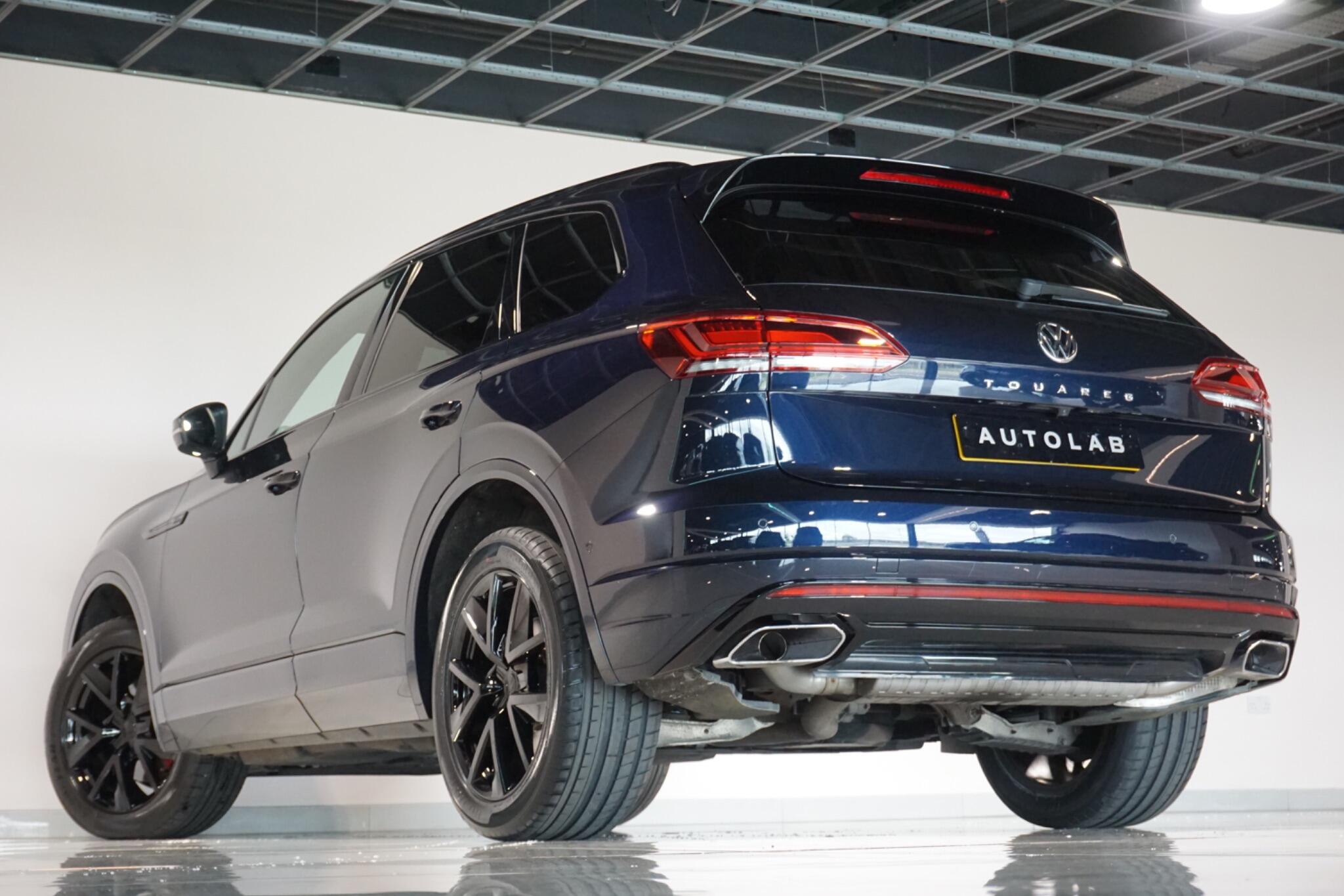 Volkswagen Touareg 3.0 TDI V6 R-Line SUV 5dr Diesel Tiptronic 4Motion Euro 6 (s/s) (286 ps)